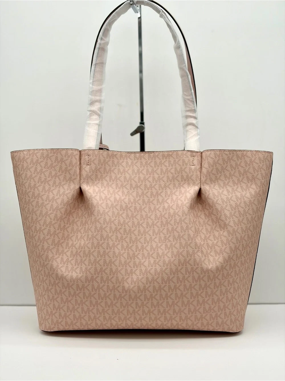 Michael Kors Carson Lg CZ EW Signature Logo Shoulder Tote Handbag Powder Blush